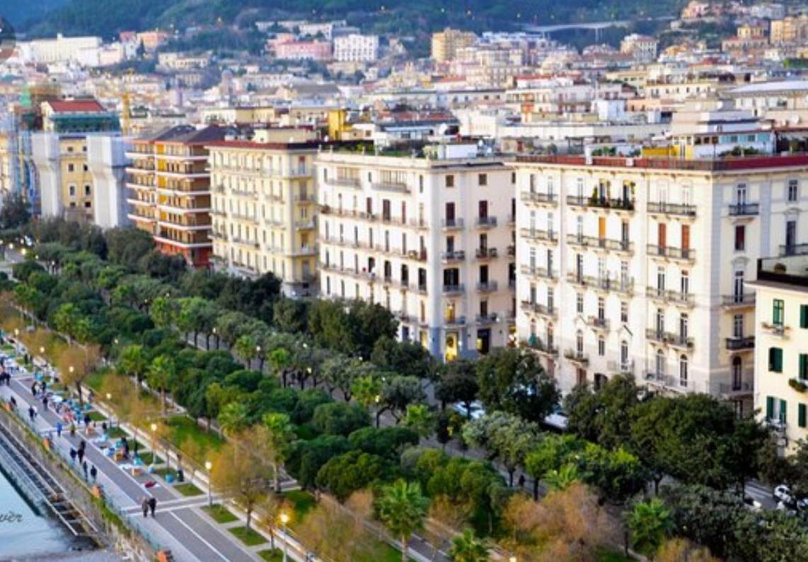 Dimora Dei Mercanti Salerno Exteriér fotografie