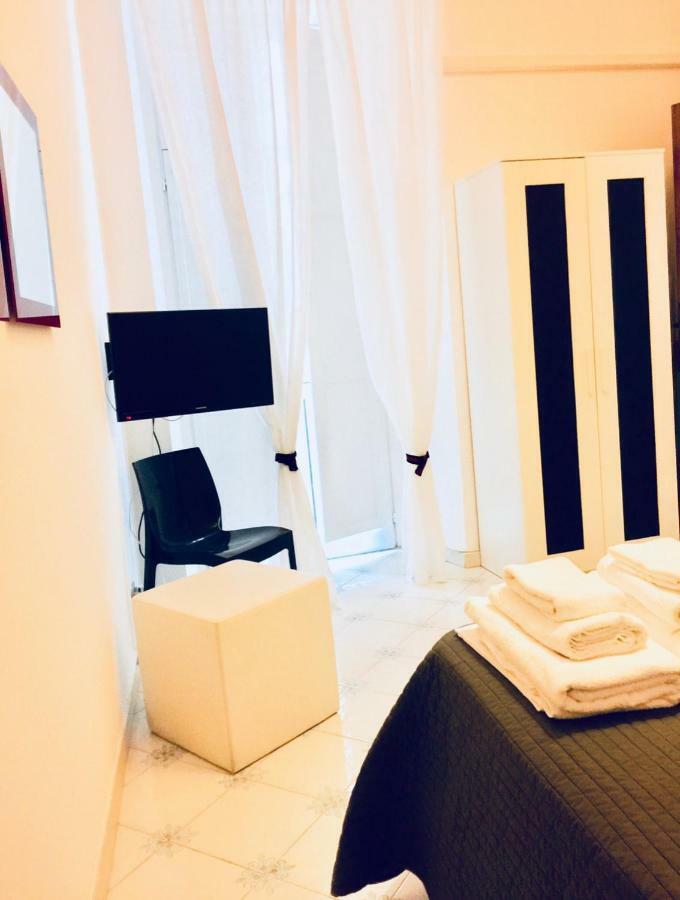 Dimora Dei Mercanti Salerno Exteriér fotografie